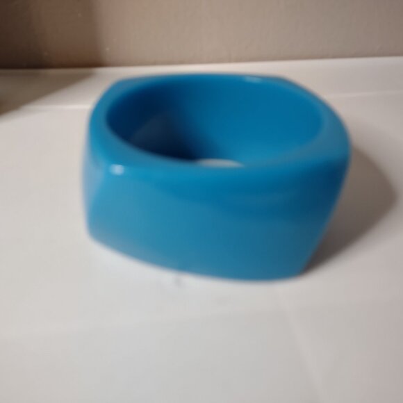 Very Awesome Asymmetrical 8 Inch Vintage Thick Blue Bangle - Picture 7 of 10